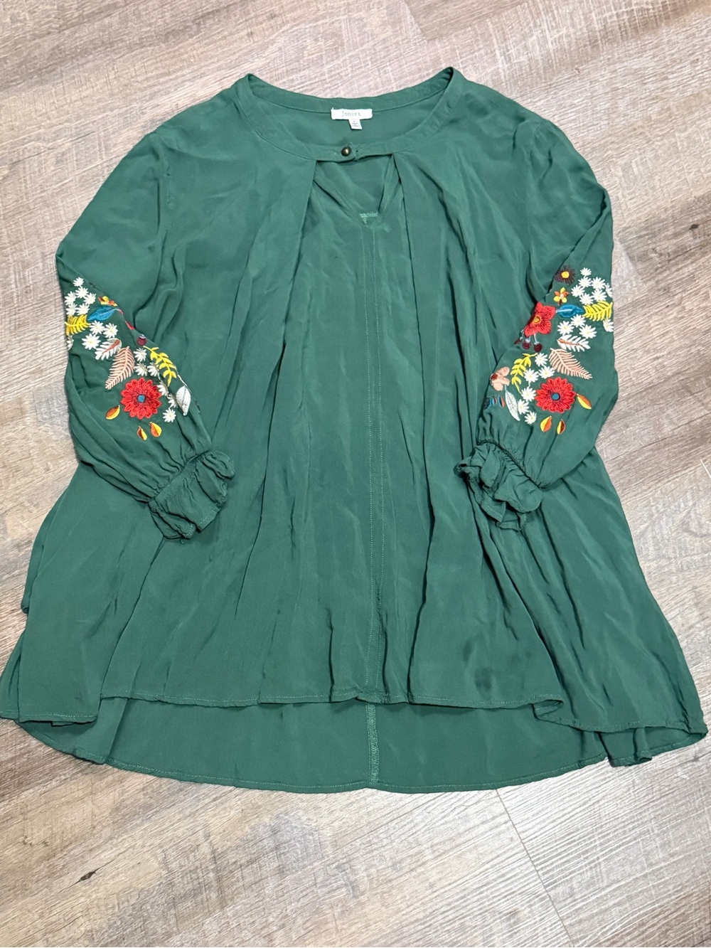 JODIFL Forest Green Floral Embroidered Sleeve Blouse